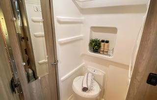 Solis 59PX: Perfect for Families - Full Amenities