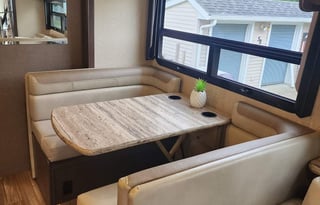 2018 THOR Motor Coach 30.3 Class A