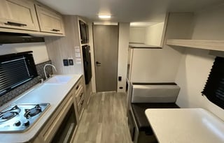 Meet our cozy and adventure-ready 21' Bunkhouse