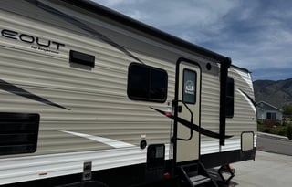 2019 Keystone Hideout 27DBSWE