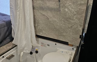 Like new Popup camper with A/C