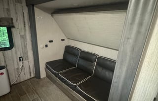 Jenny's Creek Camper Rental