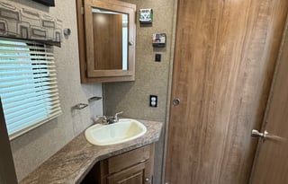 “The comfy caravan”