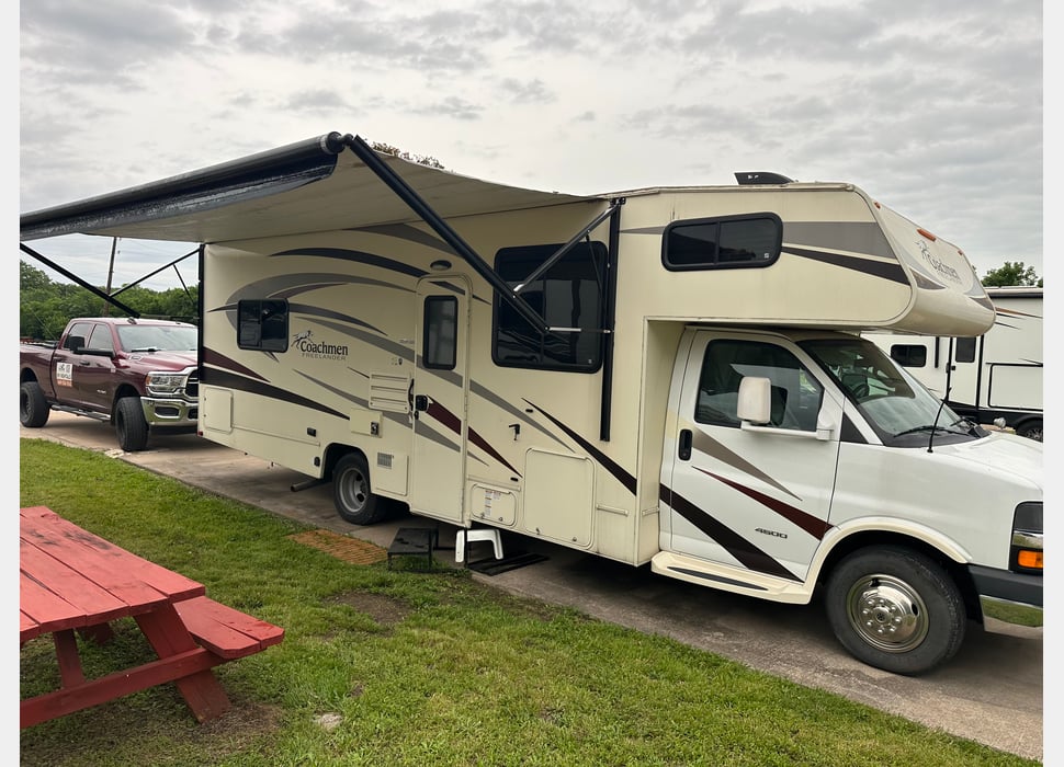 Class C Motor Home rentals in Granbury