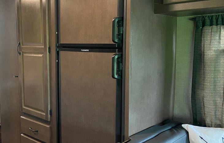 Refrigerator with freezer