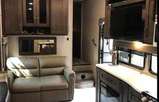 2021 Grand Design Reflection 28BH (Delivery Only)