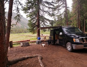 Nissan 2500 HD Cargo Van NV 2500 HD