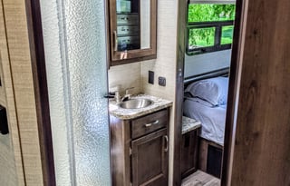 2019 Jayco Alante Sleeps 8 Comfy! Bunkhouse! Kids!