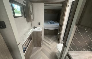 The Cozy Glen Getaway