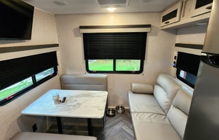 Fully Loaded Camper, Dog Friendly