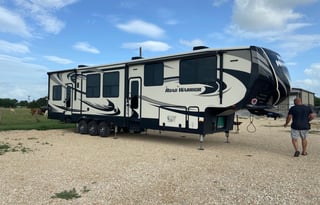 2017 Heartland Road Warrior 425