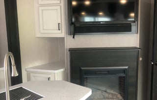Family Friendly Bunk House- Highland Roamer 364BHS