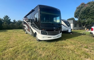 2018 Fleetwood Bounder 36D