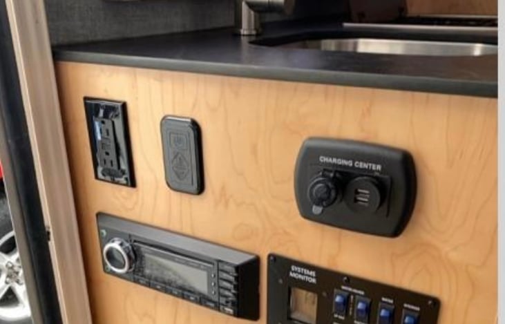 Control panel and music center - no tvs