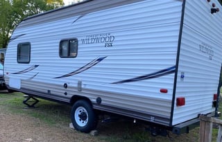 2017 Forest River RV Wildwood X-Lite FSX 186RB