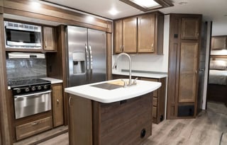 Bunkhouse!Sleeps 10, Spacious, Pet Friendly,Island