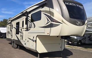 2018 Jayco North Point 381FLWS
