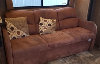 2016 Coachmen RV Leprechaun 320BH Ford 450