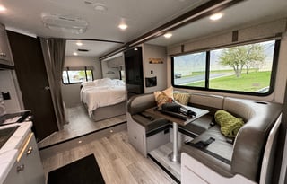 2026 27ft Coachmen 23FS - Sleeps 6
