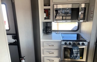 2022 Keystone RV Sprinter 3570FWLFT