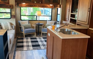 2011 KZ Durango D325CK