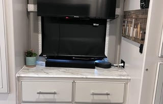 Rick and Cindy's 2023 Fleetwood Flair 32N