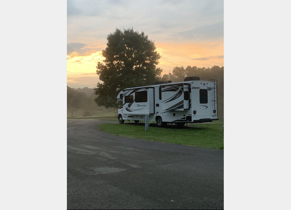 Class C Motor Home rentals in Grand Forks