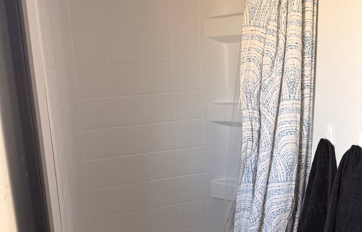 Back bedroom bathroom