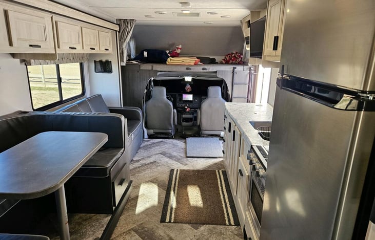 Cab / Living Room / Kitchen