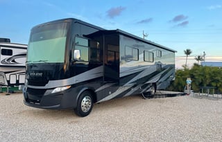 NEW 2023 Tiffin Motorhomes Open Road Allegro 36 UA