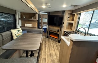 Texas House on Wheels | Fully - Loaded Camper