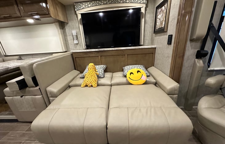 Jackknife Sofa option to a Bed