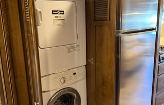 2017 Thor Motor Coach Palazzo 33.2