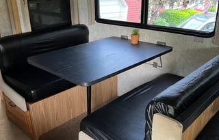 2000 Fleetwood RV Bounder 34T