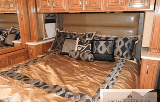 Home on the Road - 37ft Luxury RV