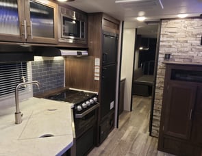 Forest River RV Cherokee Grey Wolf 27RR
