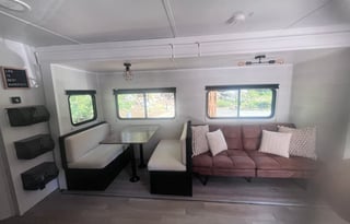 2017 Dutchmen RV Coleman Lantern Series 262BH