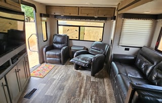 Ward's Cozy RV Rental