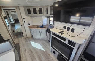 2024 North Trail 25BHPS, Fully furnished,