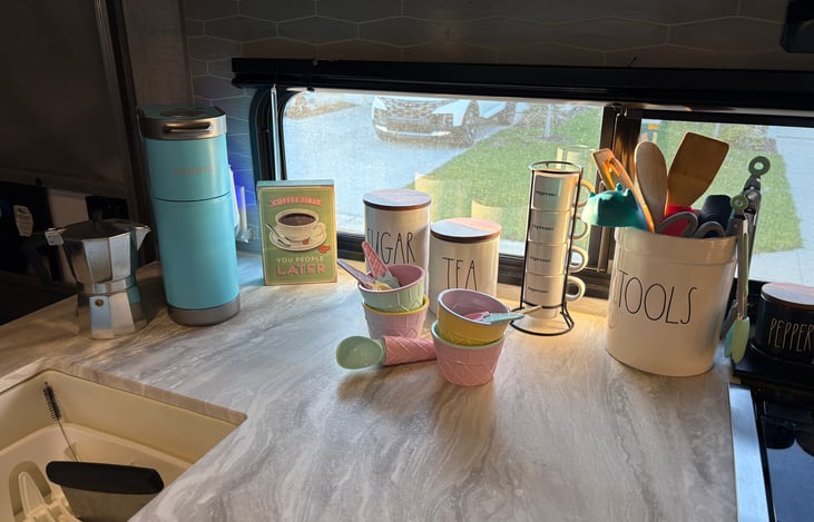 Keurig and Cuban coffee expresso machine