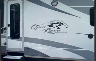 Kids and pets are welcomed open range