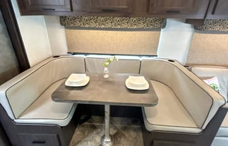 S14 - Luxury Medium Class C