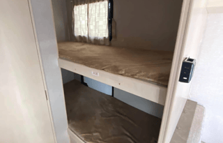 2018 Winnebago Minnie Winnie 22M