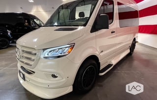NEW! 2024 Mercedes Benz Luxe Cruiser w/ Bathroom!