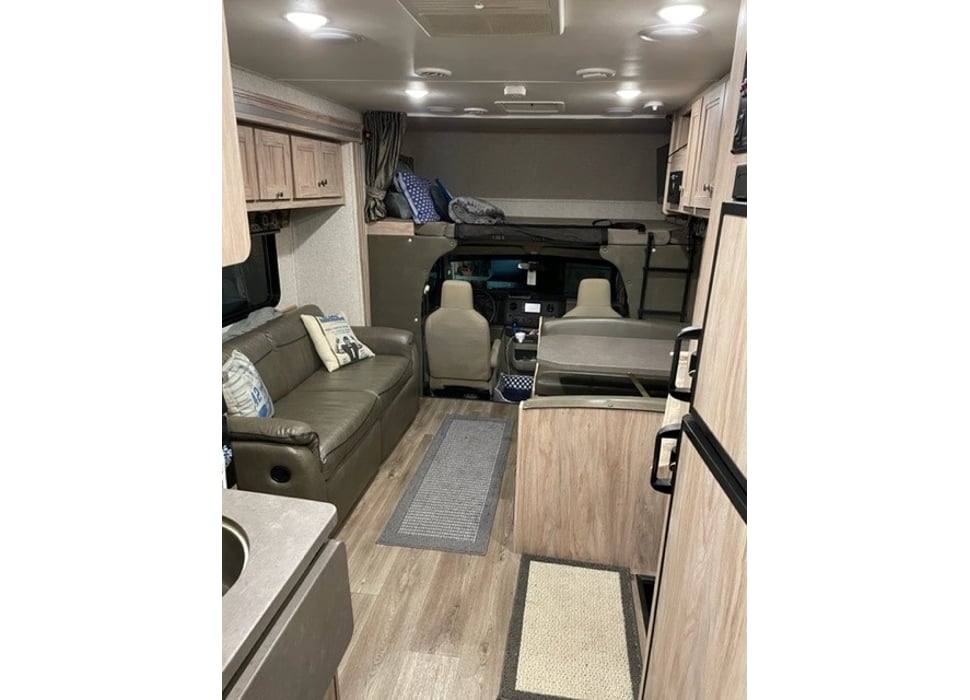 Class C Motor Home rentals in Highlands Ranch