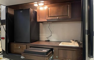 2016 keystone bullet premier. Delivery available