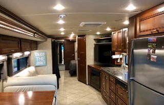 2014 Winnebago Forza 38R