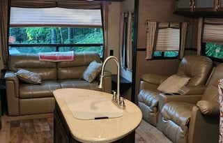Dave and Catrina's Spacious Kid friendly Camper!!!