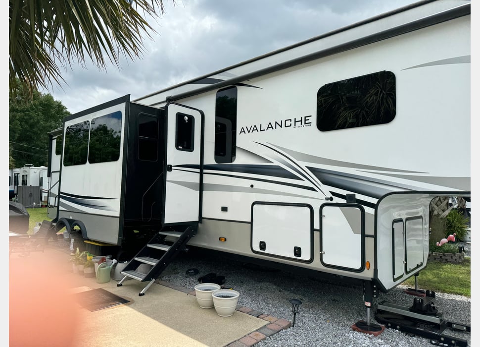 Fifth Wheel rentals in Cantonment
