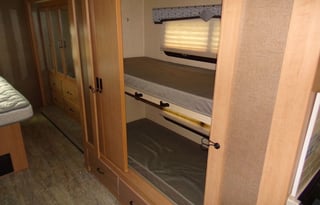 Like-New, Clean and Spacious Family-Friendly Class-A